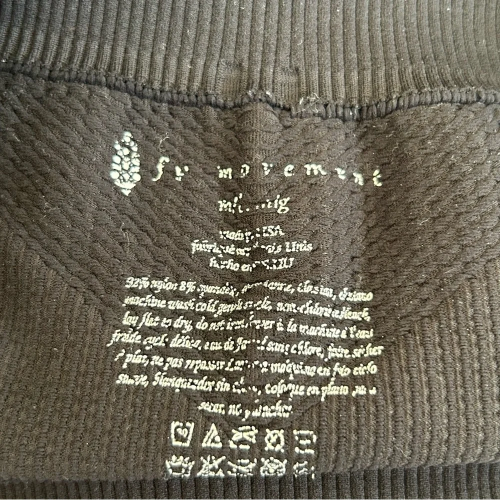 Free People‎ Movement Black Waffle Ribbed Athletic Workout Hot Pants Shorts M/L